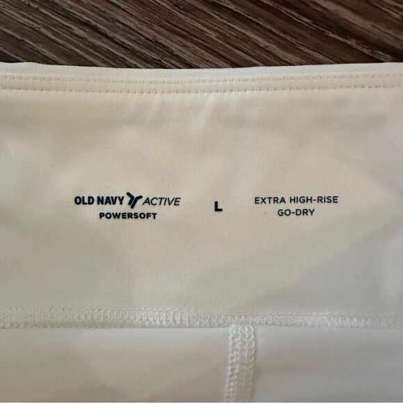 Old Navy High-Waisted PowerSoft Mini Skort New - Picture 3 of 5